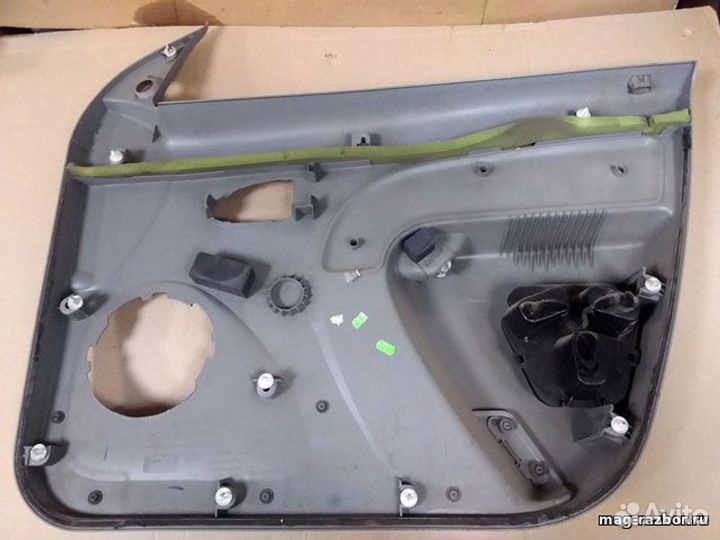 Обшивка двери передней Renault Logan I левой