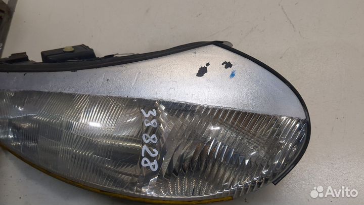 Фара (передняя) левая Ford Mondeo 2, 1996