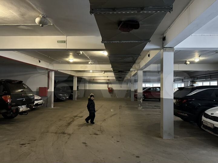 Машиноместо, 18 м²