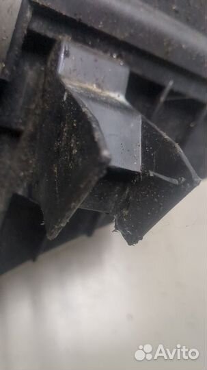 Корпус воздушного фильтра Volvo XC90, 2004