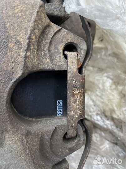 Передние тормоза WV T5 комплект