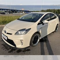 Toyota Prius 1.8 CVT, 2013, 91 000 км, с пробегом, цена 1 350 000 руб.