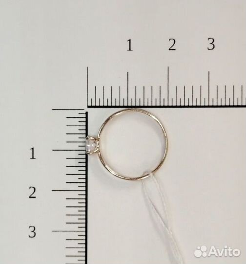 Золотое кольцо с фианитом 16р