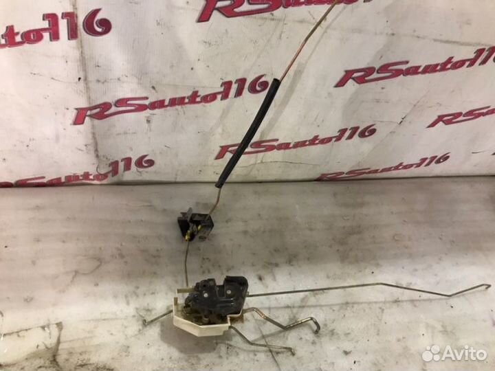 Замок двери передний правый Hyundai Sonata 4