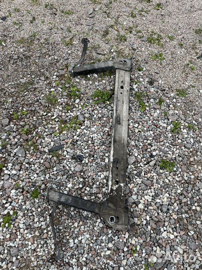 Renault megane 3 балка передняя поперечная