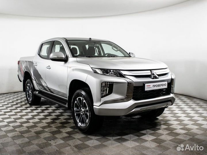 Mitsubishi L200 2.4 МТ, 2022, 19 км