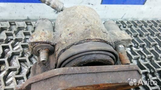 Суппорт тормозной передний левый skoda octavia A4