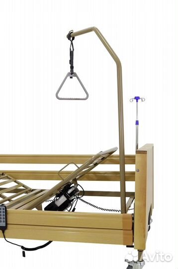 Медицинская кровать для ухода за больными