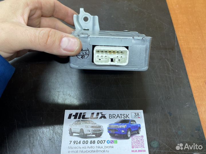 Блок управления турбиной hilux 2014