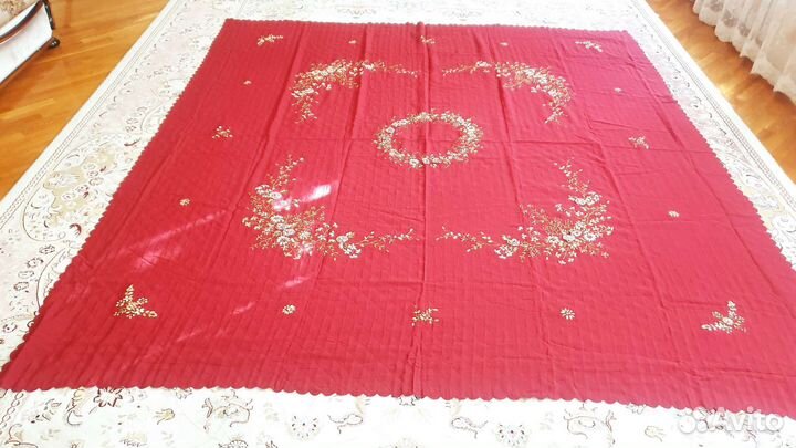 Покрывало на кровать новое