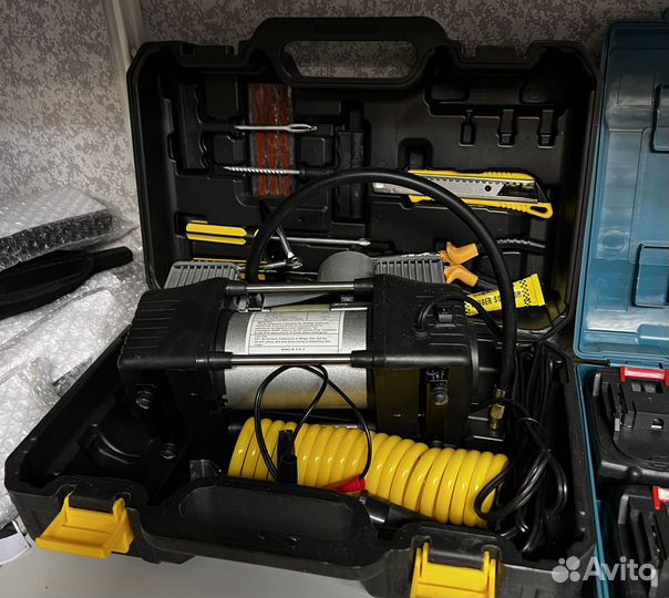 Насос двух поршневой новый на 60 литров с набором