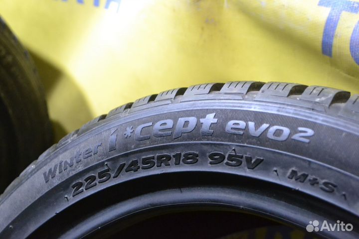 Hankook Winter I'Cept Evo2 W320 225/45 R18