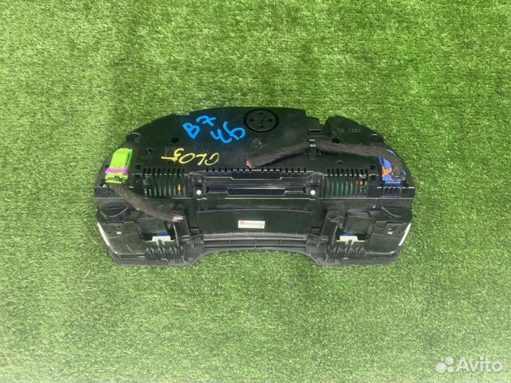 Панель приборов audi a4 b7 RB8 бенз 621