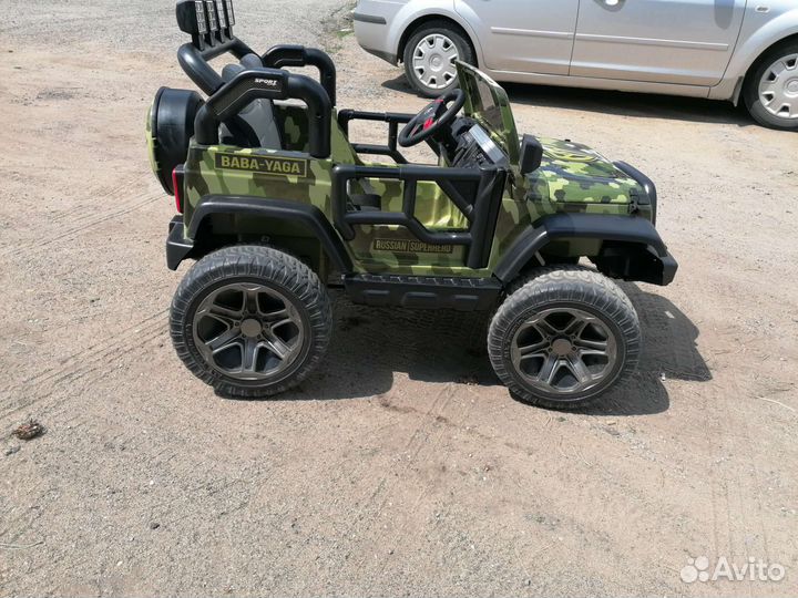 Детский электромобиль jeep