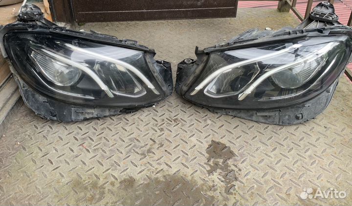 Фара, фары Mercedes-Benz E213