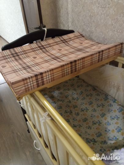 Доска для пеленания на кроватку