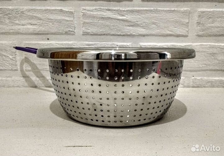 Дуршлаг 22 см с ручкой