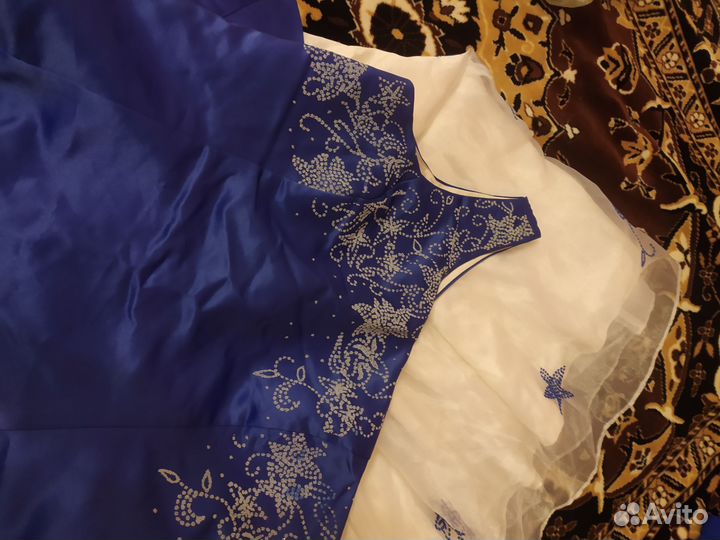 Вечернее платье в пол 46 размер