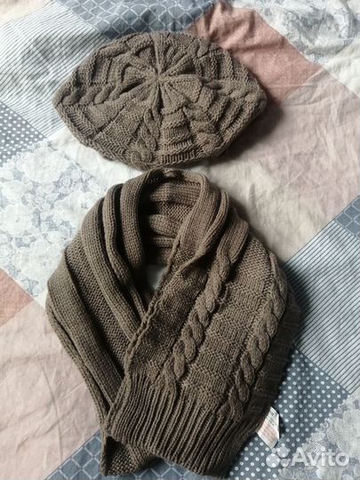 Новый комплект шапка и шарф