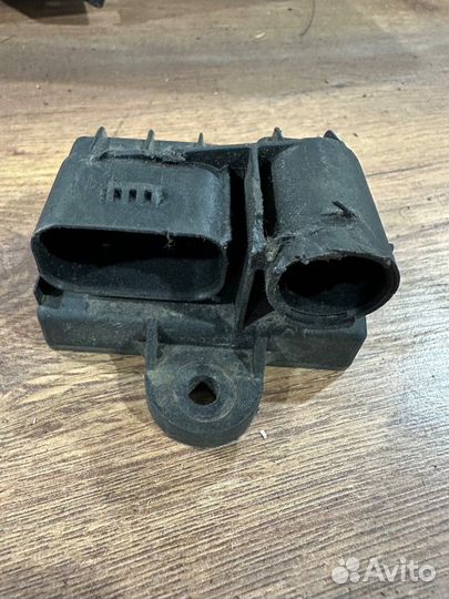 Реле накала свечей Mercedes-Benz Sprinter W906