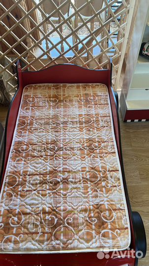 Детская кровать машина ферарри и комод