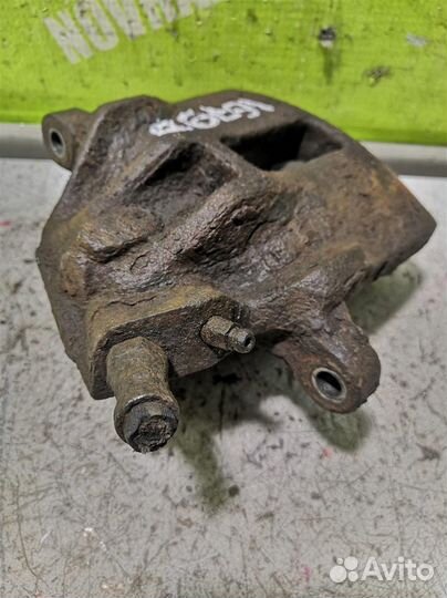 Суппорт передний правый Фиат Пунто 176