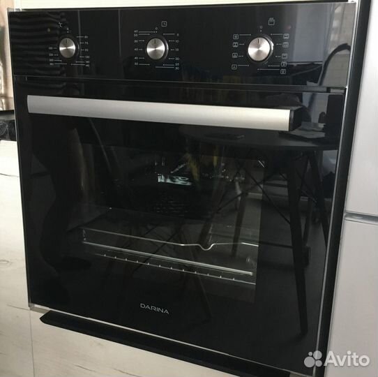 Духовой шкаф с конвекцией новый