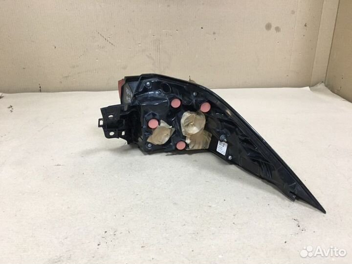 Фонарь левый Toyota Rav4 50