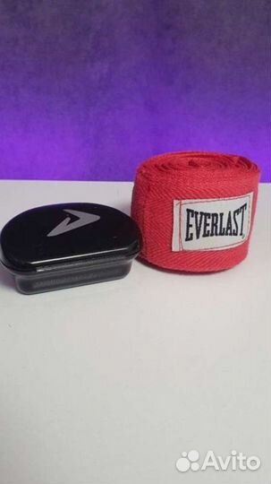 Боксерские перчатки everlast 10 oz