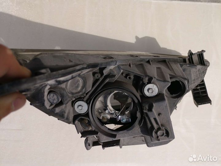 Hyundai solaris фара левая