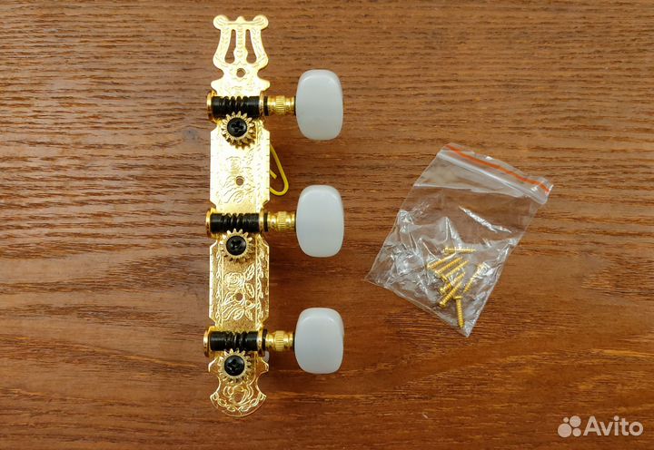 Колковый механизм на планке на классическую гитару