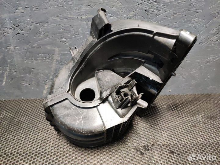 Коллектор впускной Skoda Rapid CFN 2018