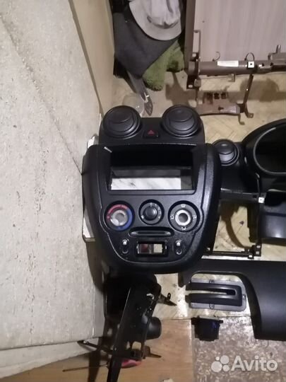 Панель Гранта свежая