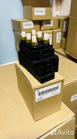 Блок клапанов Audi Q7