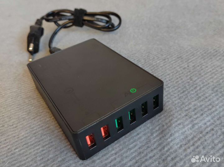 Сетевое зарядное устройство Aukey, 6USB-портов