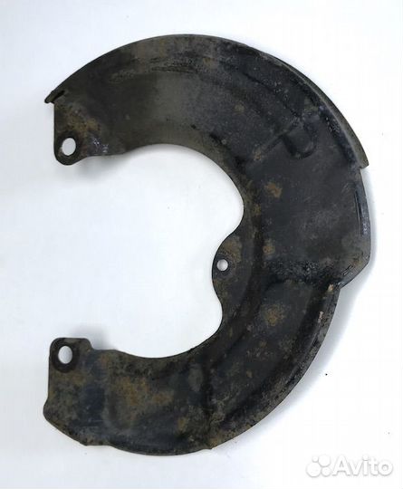 Щиток тормозного диска передний левый Мицубиси