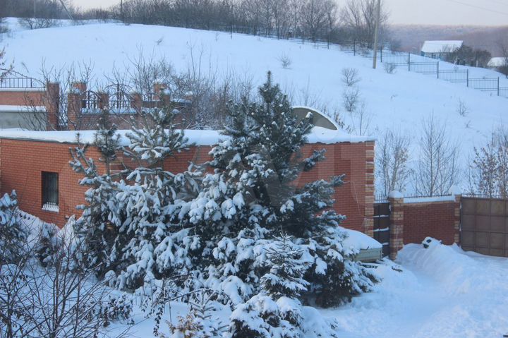 Коттедж 256 м² на участке 26 сот.