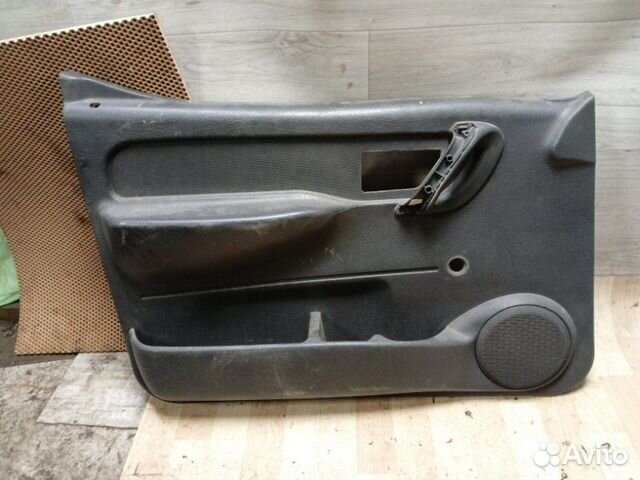 Обшивка двери передняя левая Citroen Berlingo M59