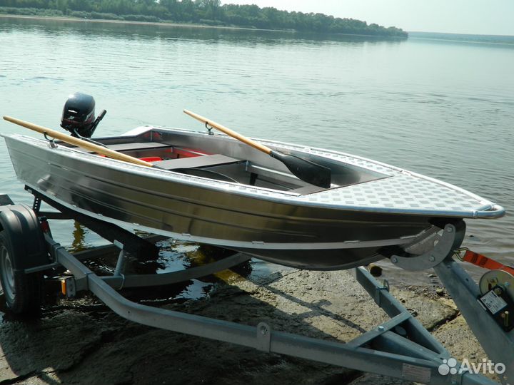 Новая моторная лодка Wyatboat 390У в наличии