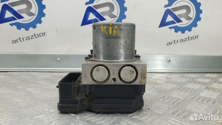 Блок ABS (насос) Kia Rio 3 G4FC 1.6 2014