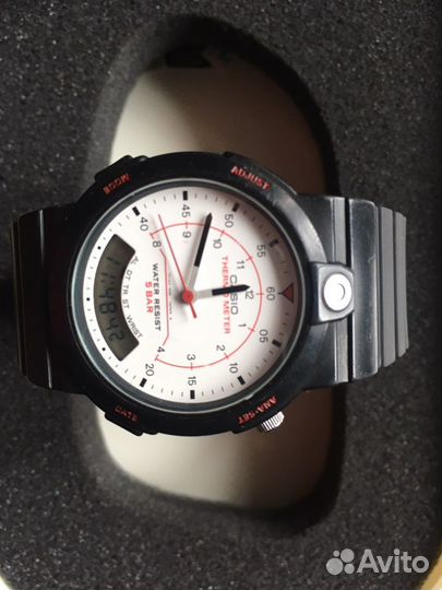 Casio AW10 Thermometer (наручные часы)