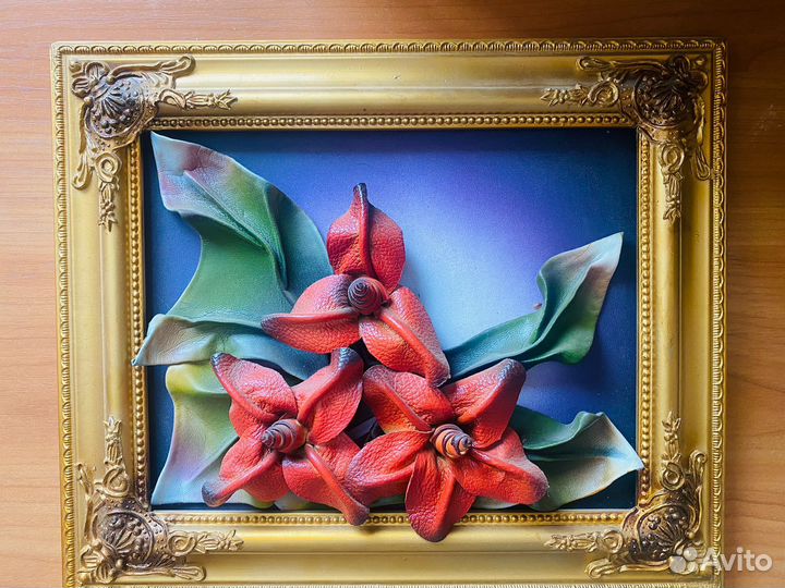 Картина из кожи