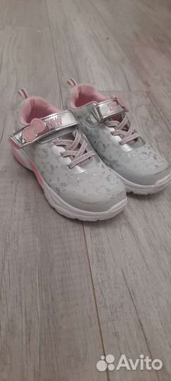 Кроссовки новые 29 размер