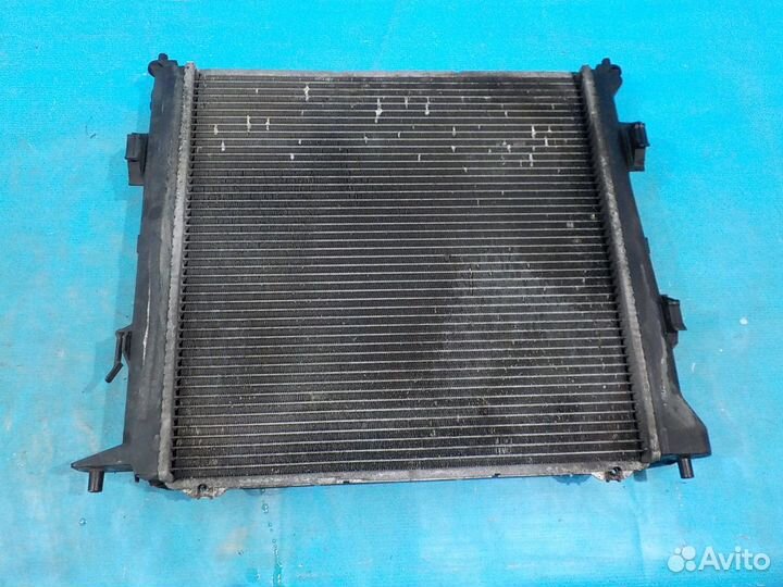 Радиатор охлаждения двигателя KIA Ceed (ED) 2007-2