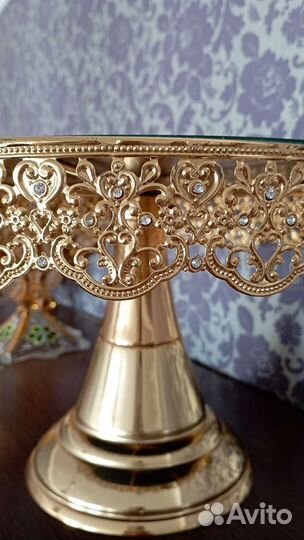 Тортница на ножке