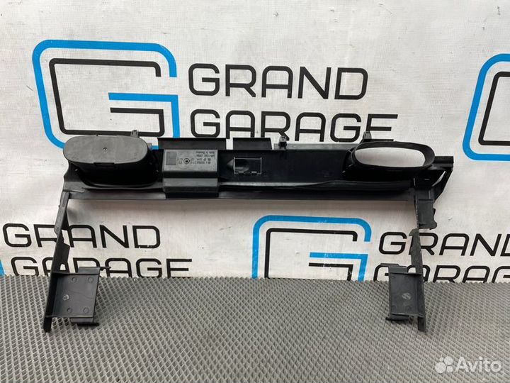 Дефлектор радиатора Mercedes-Benz C-Class 271.946