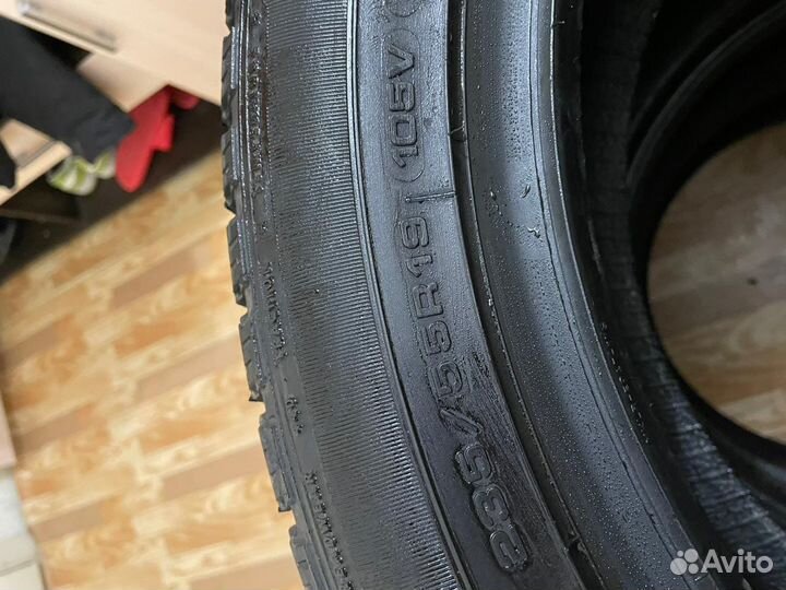 Goodyear EfficientGrip Cargo 235/55 R19