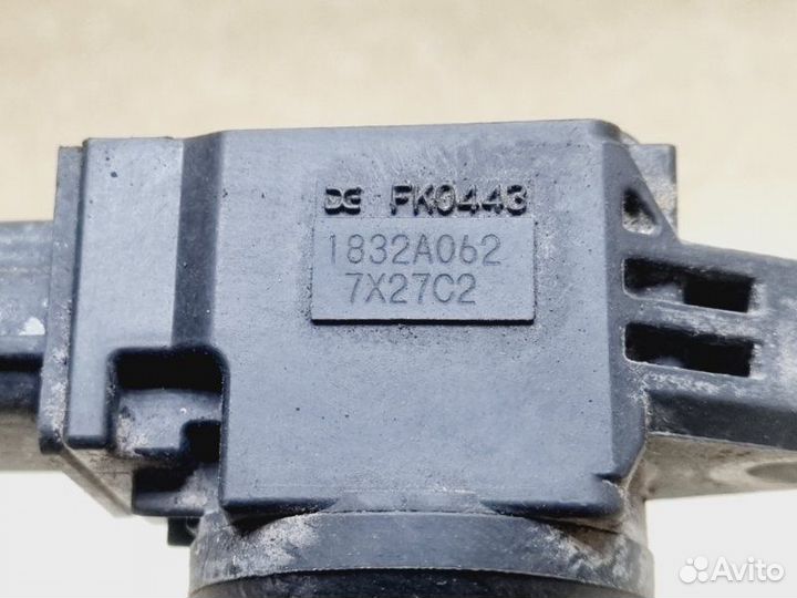 Катушка зажигания Mitsubishi Outlander 3 2.0 4B11