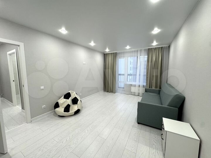 2-к. квартира, 60 м², 4/9 эт.