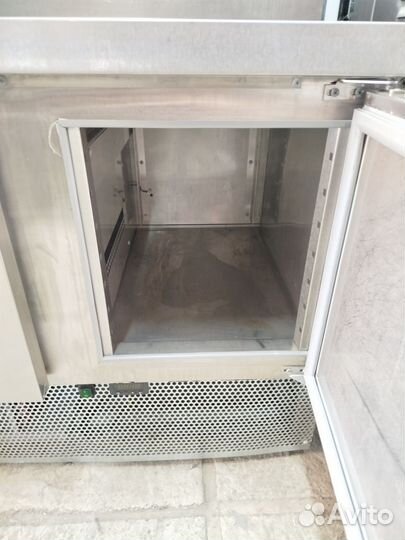 Холодильный стол саладдета